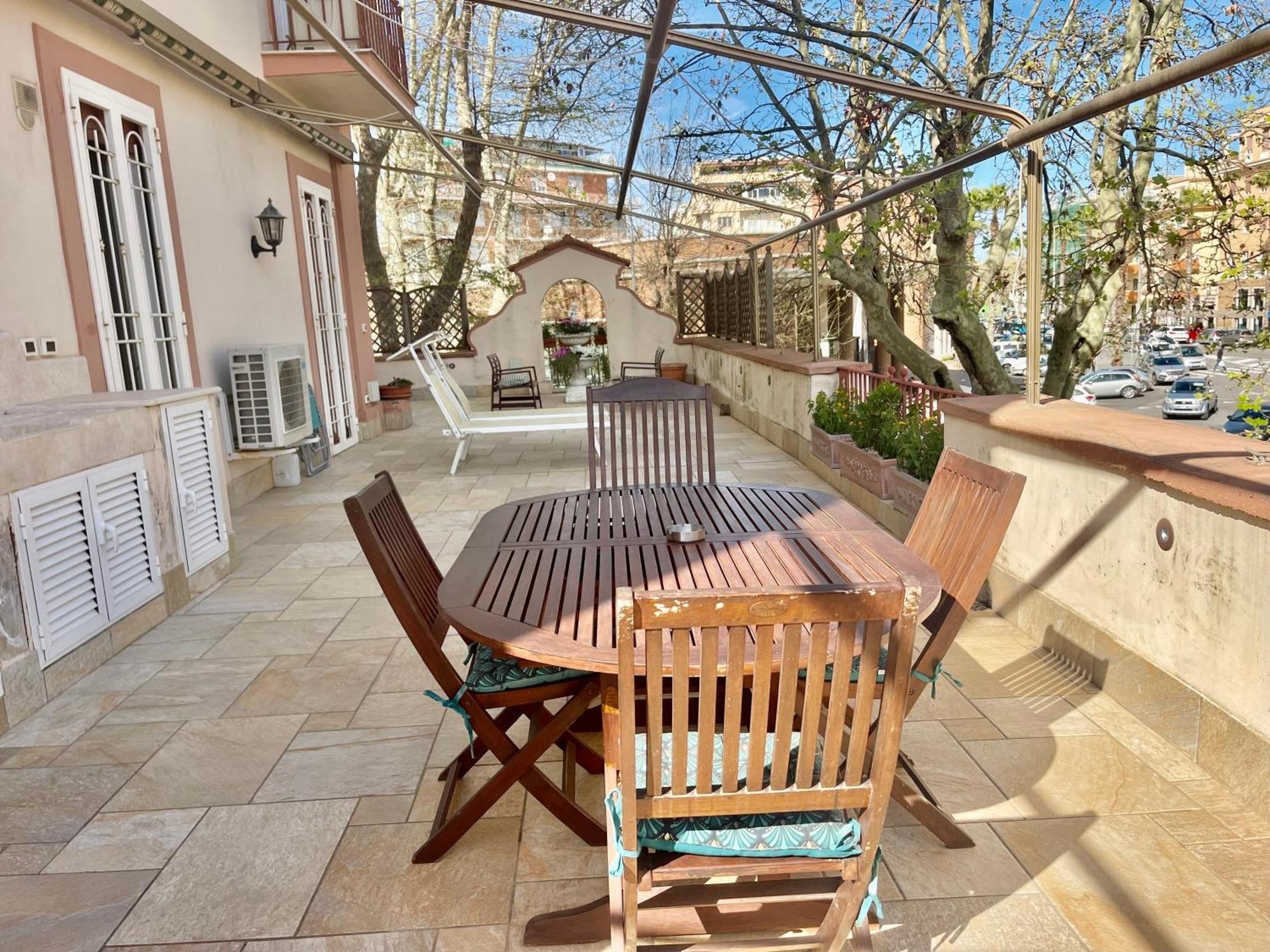 Villa La Tua Casa Nel Centro Di Ostia Esterno foto
